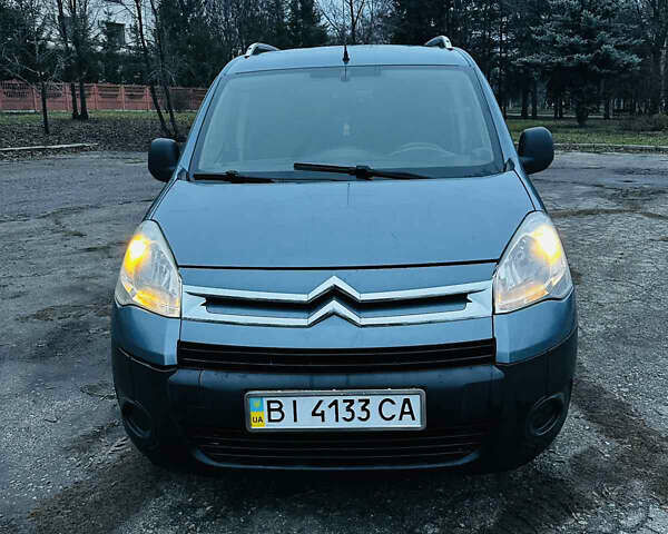 Серый Ситроен Берлинго, объемом двигателя 1.56 л и пробегом 350 тыс. км за 4500 $, фото 1 на Automoto.ua