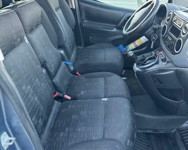 Сітроен Берлінго 2008 у Нововолинськ на Automoto.ua Сірий Сітроен Берлінго, об'ємом двигуна 1.6 л та пробігом 191 тис. км за 5900 $, фото 19 на Automoto.ua