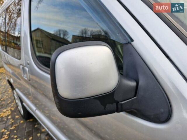 Сітроен Берлінго 2008 у Миргороде на Automoto.ua Сірий Сітроен Берлінго, об'ємом двигуна 1.6 л та пробігом 293 тис. км за 4999 $, фото 10 на Automoto.ua