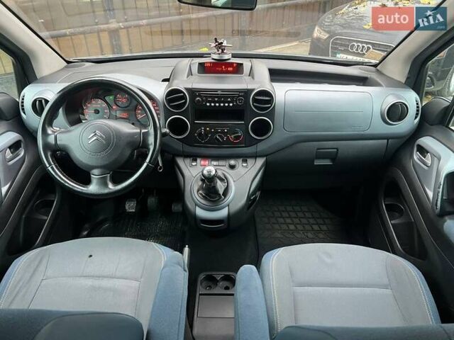 Серый Ситроен Берлинго, объемом двигателя 1.56 л и пробегом 299 тыс. км за 6490 $, фото 12 на Automoto.ua