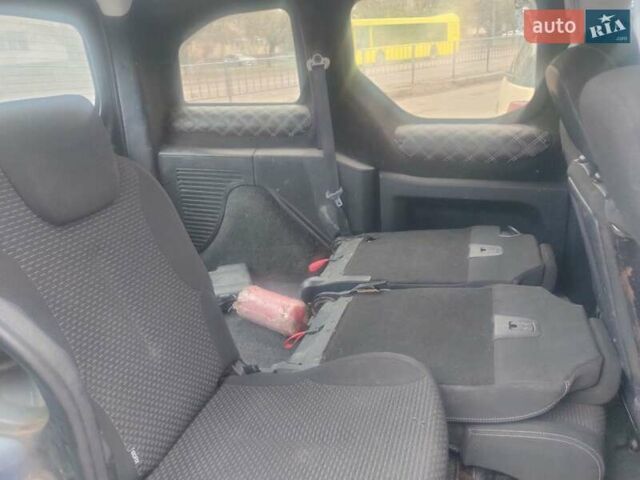 Серый Ситроен Берлинго, объемом двигателя 1.59 л и пробегом 210 тыс. км за 3950 $, фото 17 на Automoto.ua