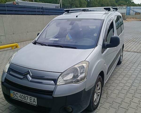 Серый Ситроен Берлинго, объемом двигателя 1.56 л и пробегом 335 тыс. км за 4800 $, фото 1 на Automoto.ua