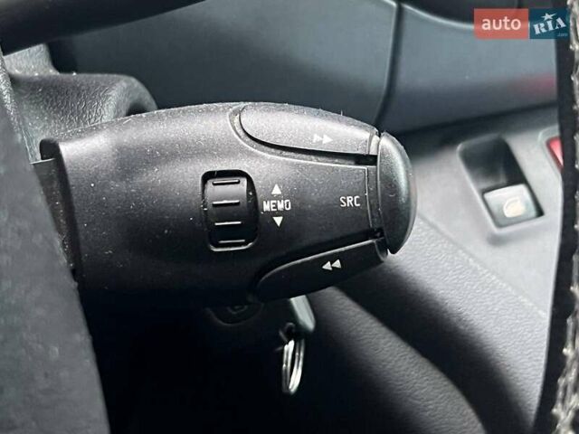 Серый Ситроен Берлинго, объемом двигателя 1.56 л и пробегом 299 тыс. км за 6490 $, фото 15 на Automoto.ua