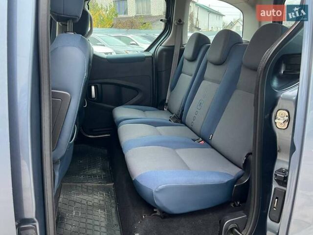 Серый Ситроен Берлинго, объемом двигателя 1.56 л и пробегом 299 тыс. км за 6490 $, фото 9 на Automoto.ua