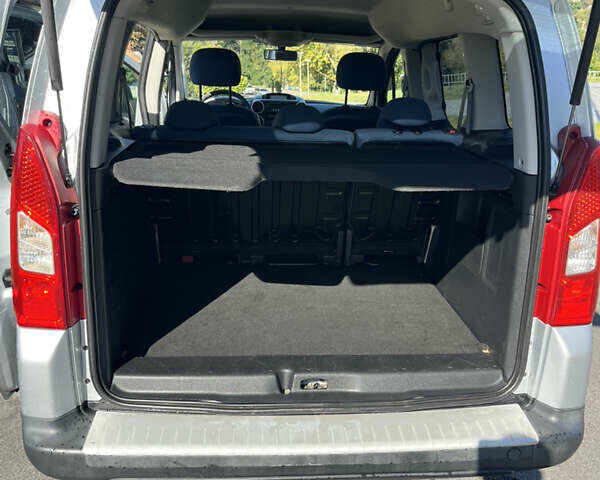 Серый Ситроен Берлинго, объемом двигателя 1.6 л и пробегом 289 тыс. км за 5800 $, фото 9 на Automoto.ua