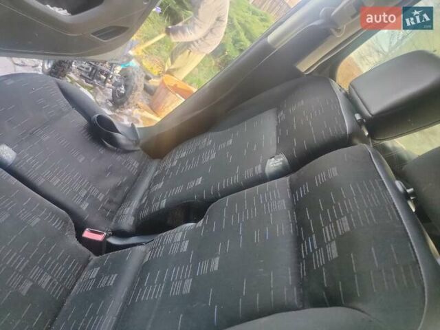 Серый Ситроен Берлинго, объемом двигателя 1.59 л и пробегом 210 тыс. км за 3950 $, фото 15 на Automoto.ua