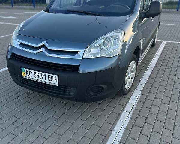 Сітроен Берлінго 2008 у Нововолинськ на Automoto.ua Сірий Сітроен Берлінго, об'ємом двигуна 1.6 л та пробігом 191 тис. км за 5900 $, фото 6 на Automoto.ua