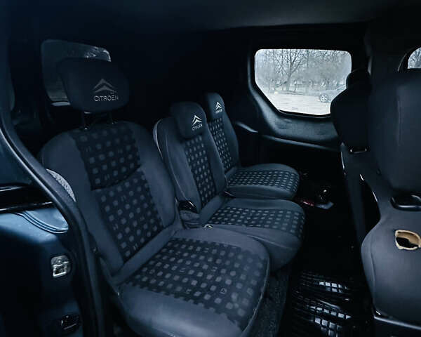 Серый Ситроен Берлинго, объемом двигателя 1.56 л и пробегом 350 тыс. км за 4500 $, фото 12 на Automoto.ua