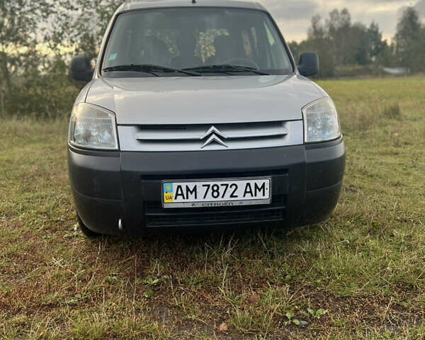 Серый Ситроен Берлинго, объемом двигателя 1.56 л и пробегом 189 тыс. км за 3550 $, фото 3 на Automoto.ua