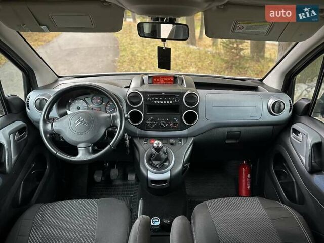 Серый Ситроен Берлинго, объемом двигателя 1.6 л и пробегом 251 тыс. км за 7499 $, фото 55 на Automoto.ua