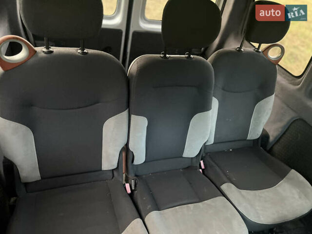 Серый Ситроен Берлинго, объемом двигателя 1.56 л и пробегом 189 тыс. км за 3550 $, фото 10 на Automoto.ua