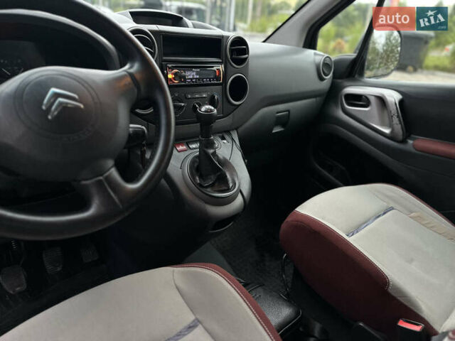 Сірий Сітроен Берлінго, об'ємом двигуна 1.6 л та пробігом 260 тис. км за 4999 $, фото 29 на Automoto.ua