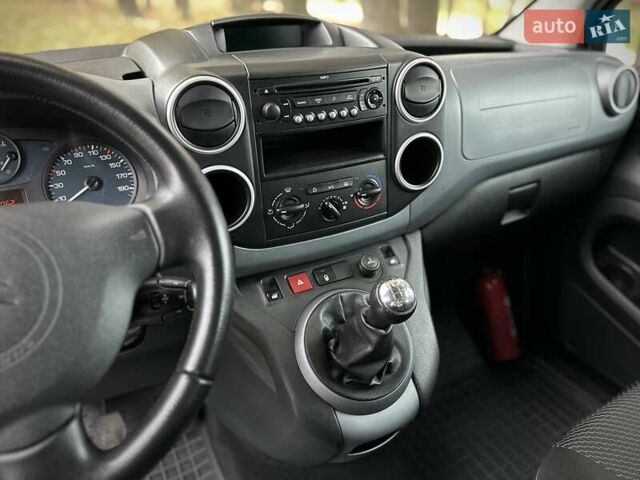 Серый Ситроен Берлинго, объемом двигателя 1.6 л и пробегом 251 тыс. км за 7499 $, фото 46 на Automoto.ua