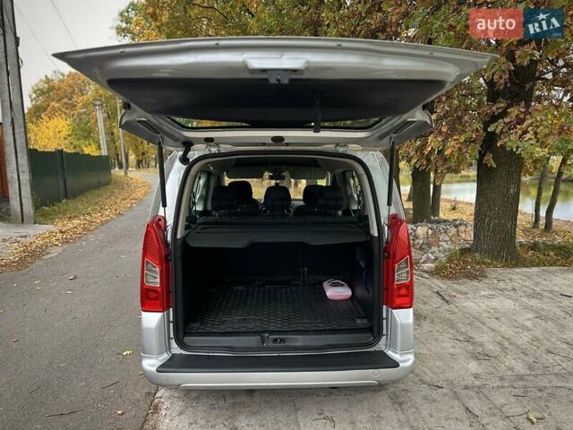 Серый Ситроен Берлинго, объемом двигателя 1.6 л и пробегом 251 тыс. км за 7499 $, фото 64 на Automoto.ua