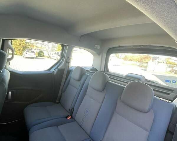 Сірий Сітроен Берлінго, об'ємом двигуна 1.6 л та пробігом 262 тис. км за 6250 $, фото 13 на Automoto.ua