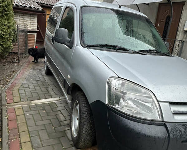 Сірий Сітроен Берлінго, об'ємом двигуна 1.6 л та пробігом 179 тис. км за 2000 $, фото 6 на Automoto.ua