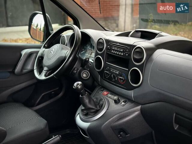 Серый Ситроен Берлинго, объемом двигателя 1.6 л и пробегом 251 тыс. км за 7499 $, фото 53 на Automoto.ua