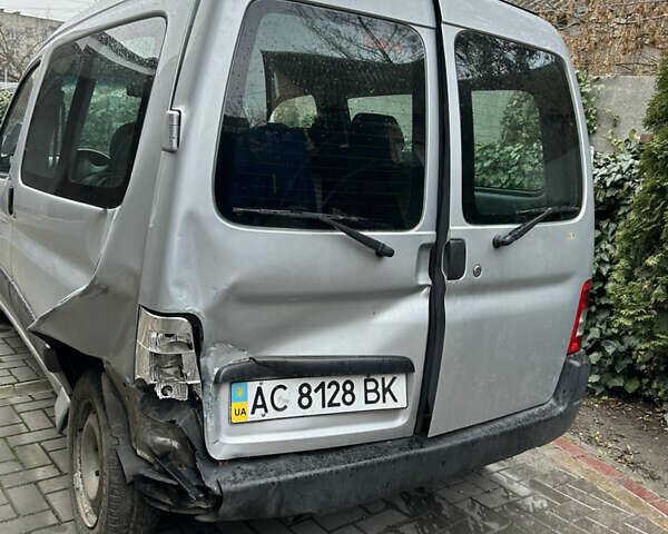 Сірий Сітроен Берлінго, об'ємом двигуна 1.6 л та пробігом 179 тис. км за 2000 $, фото 3 на Automoto.ua