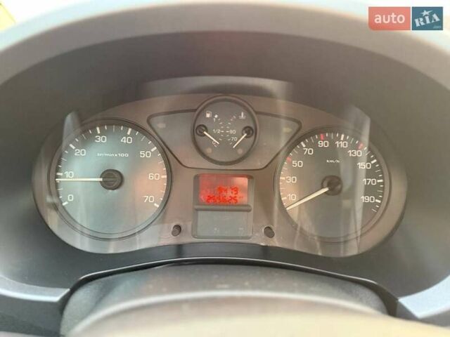 Серый Ситроен Берлинго, объемом двигателя 1.6 л и пробегом 255 тыс. км за 5699 $, фото 11 на Automoto.ua