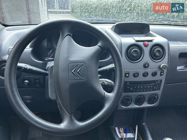 Сірий Сітроен Берлінго, об'ємом двигуна 1.6 л та пробігом 179 тис. км за 2000 $, фото 9 на Automoto.ua