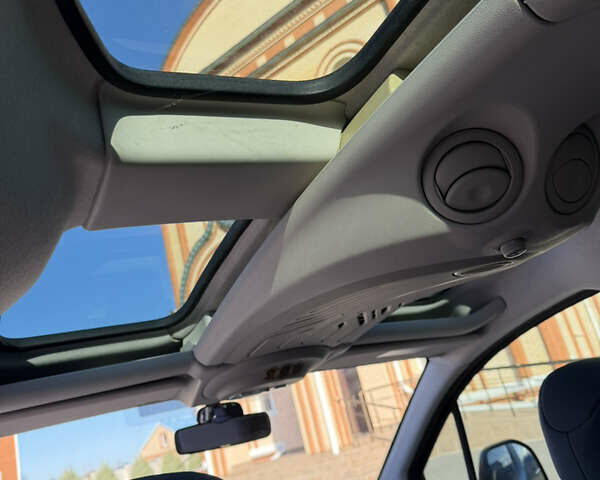 Серый Ситроен Берлинго, объемом двигателя 1.6 л и пробегом 182 тыс. км за 7000 $, фото 24 на Automoto.ua