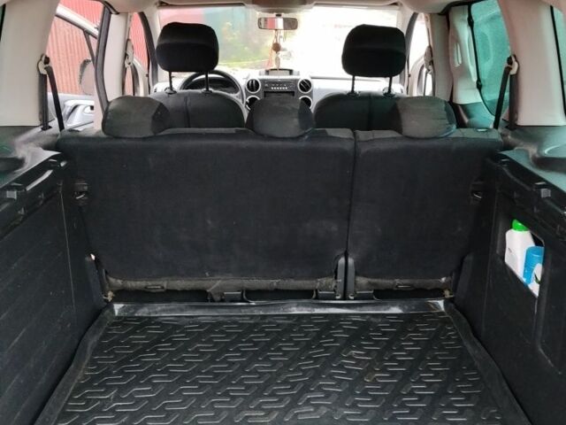 Серый Ситроен Берлинго, объемом двигателя 1.6 л и пробегом 304 тыс. км за 6750 $, фото 7 на Automoto.ua