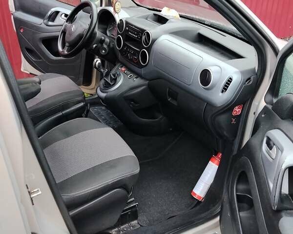 Серый Ситроен Берлинго, объемом двигателя 1.56 л и пробегом 304 тыс. км за 6750 $, фото 13 на Automoto.ua