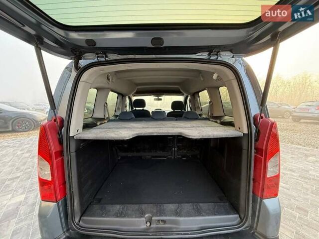 Серый Ситроен Берлинго, объемом двигателя 1.6 л и пробегом 255 тыс. км за 5699 $, фото 22 на Automoto.ua