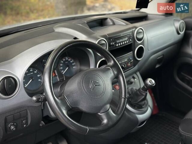 Серый Ситроен Берлинго, объемом двигателя 1.6 л и пробегом 251 тыс. км за 7499 $, фото 44 на Automoto.ua