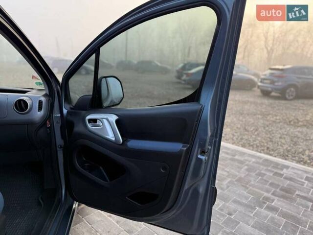 Серый Ситроен Берлинго, объемом двигателя 1.6 л и пробегом 255 тыс. км за 5699 $, фото 21 на Automoto.ua