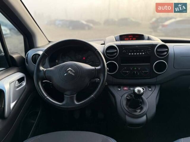 Серый Ситроен Берлинго, объемом двигателя 1.6 л и пробегом 255 тыс. км за 5699 $, фото 14 на Automoto.ua