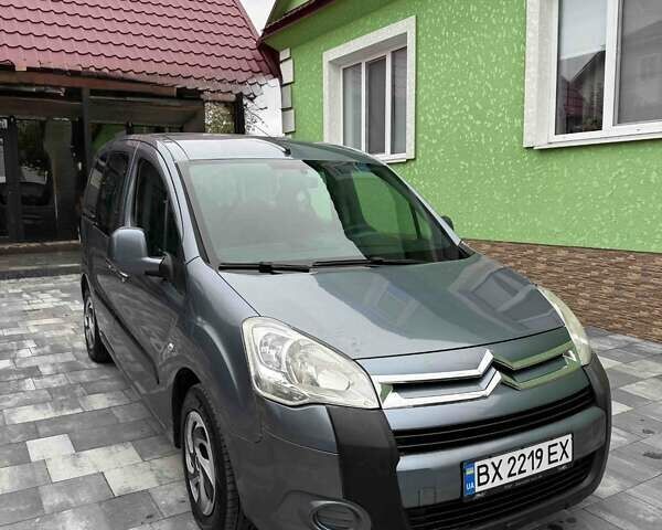 Серый Ситроен Берлинго, объемом двигателя 1.6 л и пробегом 225 тыс. км за 6000 $, фото 8 на Automoto.ua