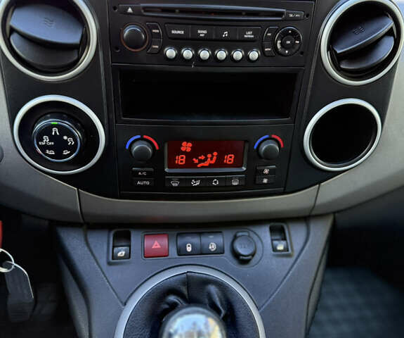 Ситроен Берлинго 2010 в Николаеве на Automoto.ua Серый Ситроен Берлинго, объемом двигателя 1.56 л и пробегом 240 тыс. км за 7999 $, фото 11 на Automoto.ua