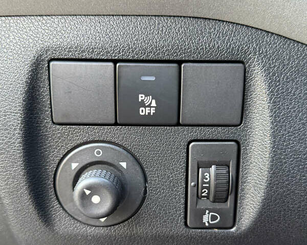 Ситроен Берлинго 2010 в Николаеве на Automoto.ua Серый Ситроен Берлинго, объемом двигателя 1.56 л и пробегом 240 тыс. км за 7999 $, фото 14 на Automoto.ua