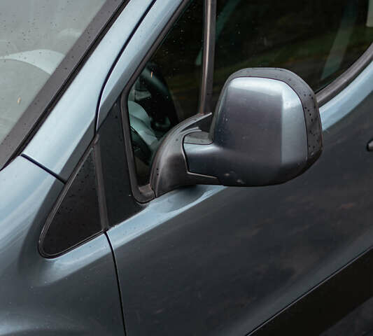 Ситроен Берлинго 2010 в Бурштыне на Automoto.ua Серый Ситроен Берлинго, объемом двигателя 1.6 л и пробегом 226 тыс. км за 7200 $, фото 24 на Automoto.ua