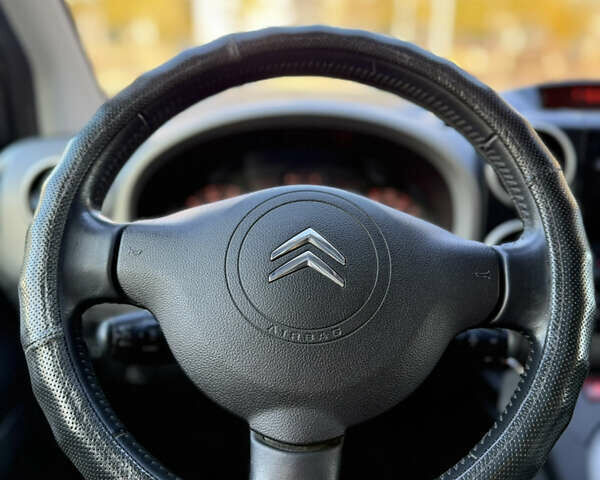 Ситроен Берлинго 2010 в Николаеве на Automoto.ua Серый Ситроен Берлинго, объемом двигателя 1.56 л и пробегом 240 тыс. км за 7999 $, фото 16 на Automoto.ua