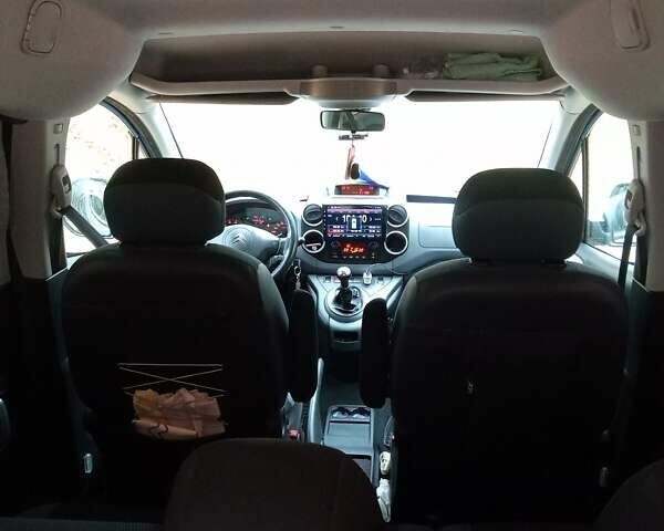 Ситроен Берлинго 2011 в Нежине на Automoto.ua Серый Ситроен Берлинго, объемом двигателя 1.6 л и пробегом 267 тыс. км за 8000 $, фото 24 на Automoto.ua
