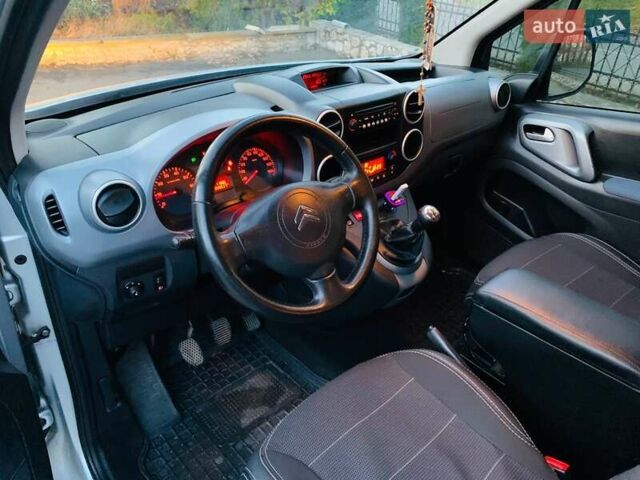 Сірий Сітроен Берлінго, об'ємом двигуна 1.6 л та пробігом 225 тис. км за 6999 $, фото 18 на Automoto.ua
