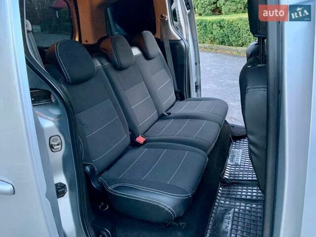 Сірий Сітроен Берлінго, об'ємом двигуна 1.6 л та пробігом 225 тис. км за 6999 $, фото 21 на Automoto.ua