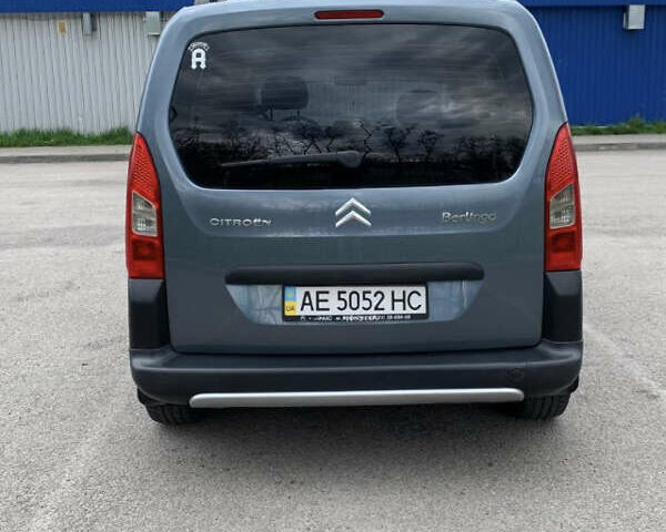 Серый Ситроен Берлинго, объемом двигателя 1.6 л и пробегом 250 тыс. км за 8000 $, фото 4 на Automoto.ua