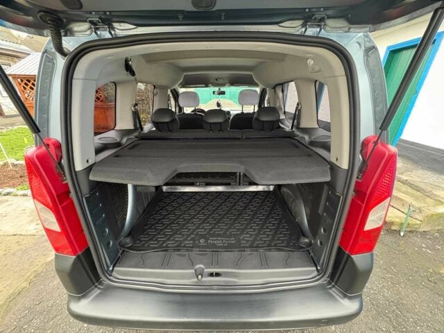 Серый Ситроен Берлинго, объемом двигателя 1.6 л и пробегом 40 тыс. км за 9500 $, фото 4 на Automoto.ua