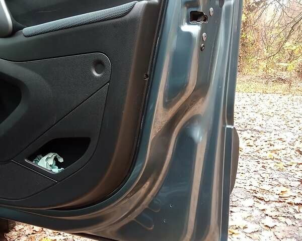 Ситроен Берлинго 2011 в Нежине на Automoto.ua Серый Ситроен Берлинго, объемом двигателя 1.6 л и пробегом 267 тыс. км за 8000 $, фото 14 на Automoto.ua