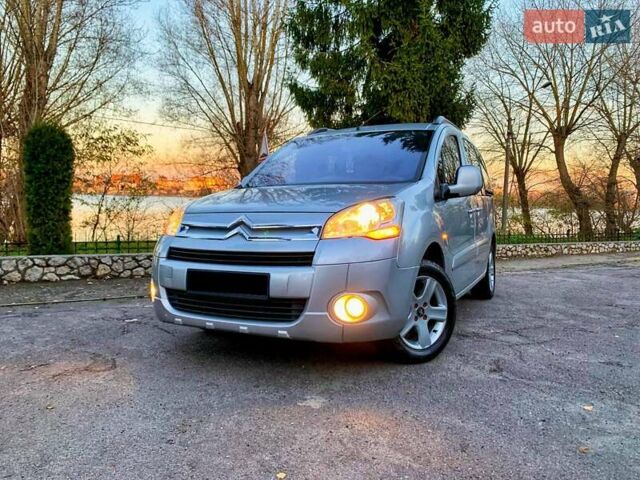 Сірий Сітроен Берлінго, об'ємом двигуна 1.6 л та пробігом 225 тис. км за 6999 $, фото 8 на Automoto.ua