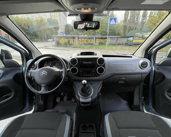 Серый Ситроен Берлинго, объемом двигателя 1.6 л и пробегом 103 тыс. км за 9900 $, фото 12 на Automoto.ua