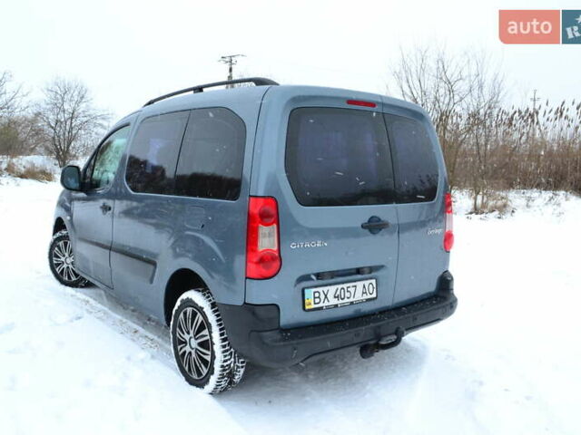 Серый Ситроен Берлинго, объемом двигателя 1.6 л и пробегом 128 тыс. км за 8000 $, фото 5 на Automoto.ua