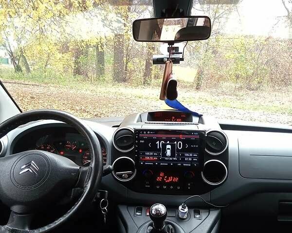 Ситроен Берлинго 2011 в Нежине на Automoto.ua Серый Ситроен Берлинго, объемом двигателя 1.6 л и пробегом 267 тыс. км за 8000 $, фото 30 на Automoto.ua