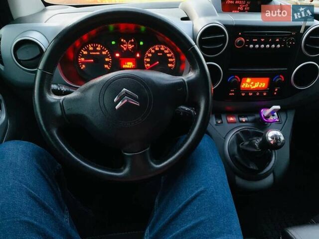 Сірий Сітроен Берлінго, об'ємом двигуна 1.6 л та пробігом 225 тис. км за 6999 $, фото 28 на Automoto.ua