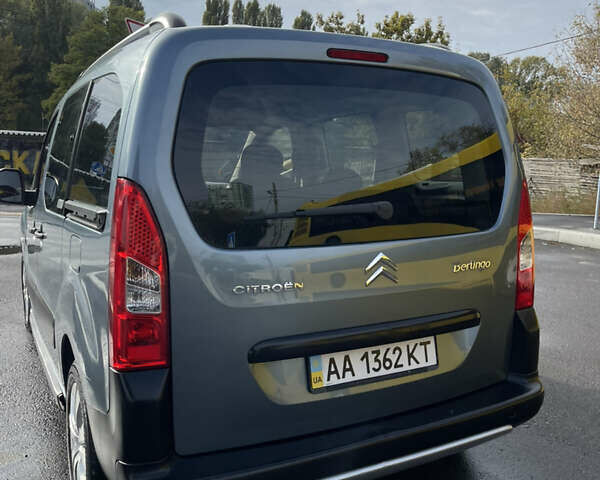 Серый Ситроен Берлинго, объемом двигателя 1.6 л и пробегом 103 тыс. км за 9900 $, фото 3 на Automoto.ua