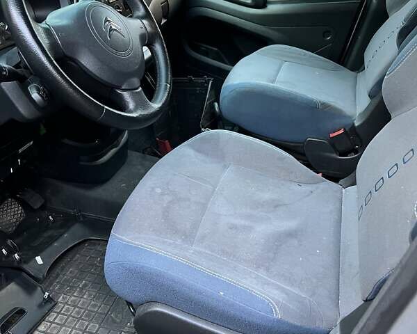 Сірий Сітроен Берлінго, об'ємом двигуна 1.56 л та пробігом 235 тис. км за 5000 $, фото 49 на Automoto.ua