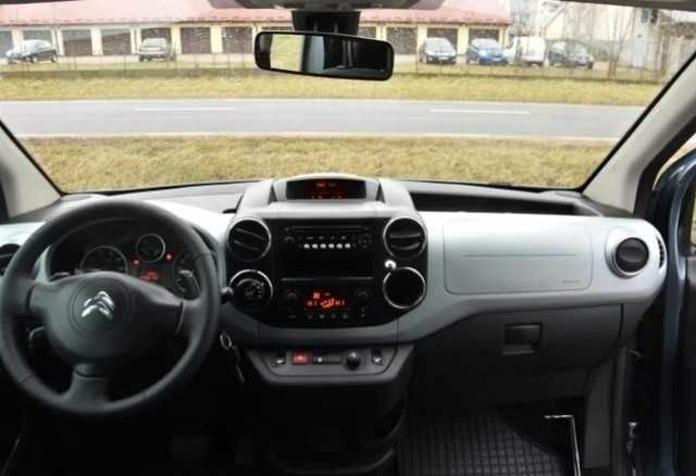 Серый Ситроен Берлинго, объемом двигателя 1.6 л и пробегом 206 тыс. км за 6300 $, фото 15 на Automoto.ua